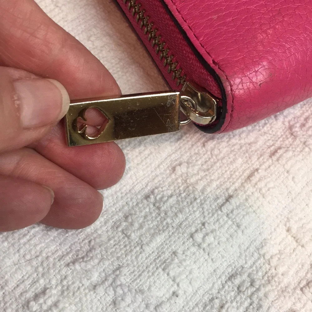 Women’s Pink Leather Zip Wallet - Unbranded